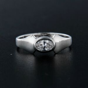 Strieborný prsteň 14200