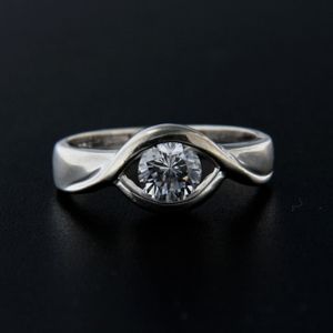 Strieborný prsteň 14226