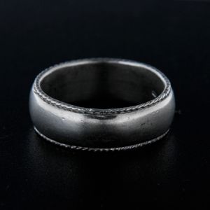 Strieborný prsteň 14320