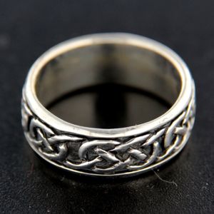 Strieborný prsteň 14849