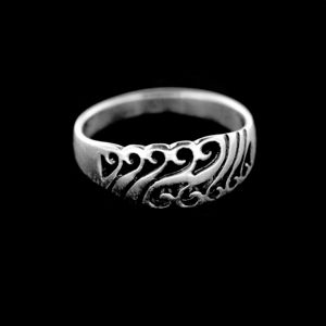 Strieborný prsteň 14997