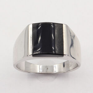 Strieborný prsteň 105311